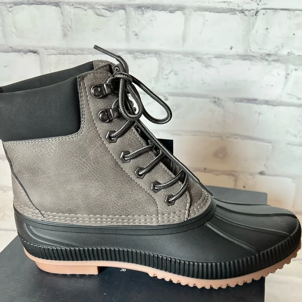 NWT Mens Tommy Hilfiger Colins 2 lace up dark grey duck boots size 10